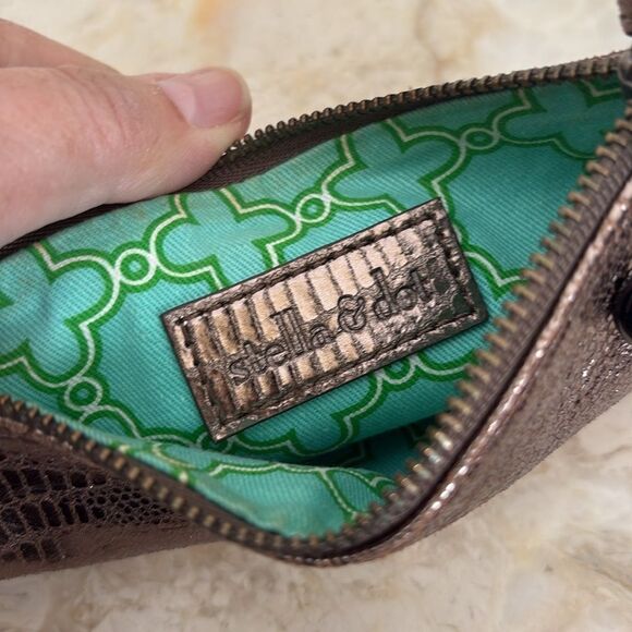 Stella & Dot Metallic Faux Leather Wristlet Wallet - Picture 5 of 10